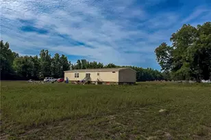 63 Newton Rd, Red Springs, NC 28377 - Photo 4