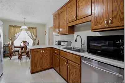 6016 Woodspring Drive, Hope Mills, NC 28348 - Photo 20