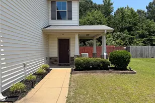 377 Roanoke Dr, Raeford, NC 28376 - Photo 2