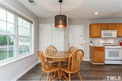 109 Chilmark Ridge Drive, Holly Springs, NC 27540 - Photo 8