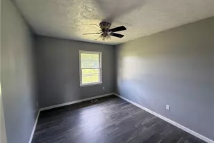 736 Tobermory Rd, Fayetteville, NC 28306 - Photo 10