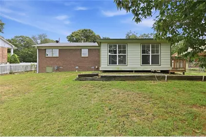 406 Lansdowne Road, Fayetteville, NC 28314 - Photo 2
