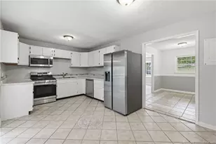406 Lansdowne Rd, Fayetteville, NC 28314 - Photo 10