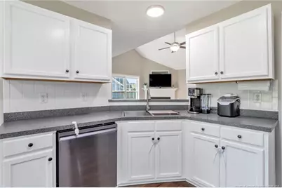 4114 Batesburg Drive, Hope Mills, NC 28348 - Photo 10