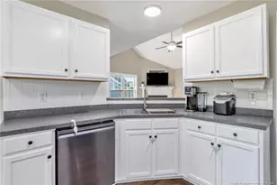 4114 Batesburg Dr, Hope Mills, NC 28348 - Photo 10