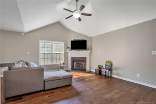 4114 Batesburg Dr, Hope Mills, NC 28348 - Photo 6
