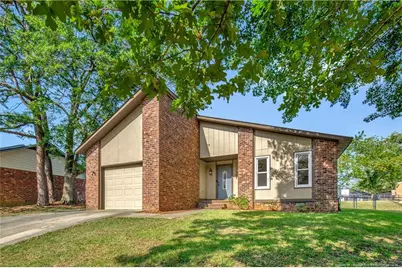 6941 Melbourne Drive, Fayetteville, NC 28314 - Photo 2