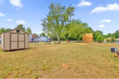 6941 Melbourne Drive, Fayetteville, NC 28314 - Photo 32