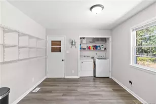 672 Walker St, Fayetteville, NC 28311 - Photo 8