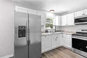 672 Walker St, Fayetteville, NC 28311 - Photo 6