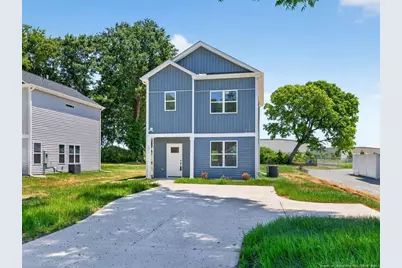 1021 E Harnett Street, Dunn, NC 28334 - Photo 2