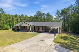 7710 Lake View St, Fayetteville, NC 28311 - Photo 2