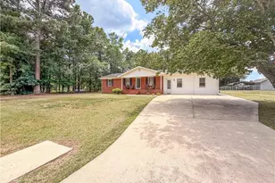 153 Pine Circle, Rockingham, NC 28379 - Photo 2