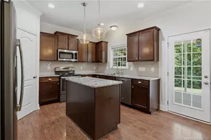 2438 Market Hill Dr, Fayetteville, NC 28306 - Photo 16
