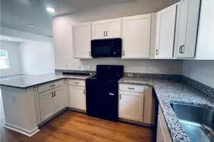 541 Bartley St, Vass, NC 28394 - Photo 12
