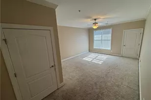 210 Fountainhead Ln, Fayetteville, NC 28301 - Photo 8
