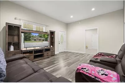 191 W Third Street, Parkton, NC 28371 - Photo 10