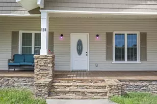 191 W Third St, Parkton, NC 28371 - Photo 4