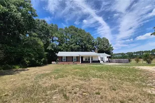 487 Wright Rd, Vass, NC 28394 - Photo 2