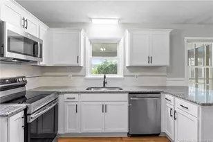 344 S 4th St, Saint Pauls, NC 28384 - Photo 14