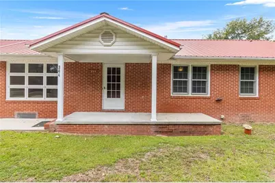 344 S 4th Street, Saint Pauls, NC 28384 - Photo 4