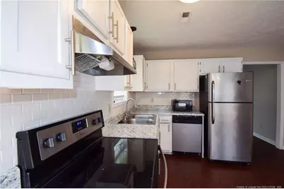 5935 Bloomsbury Drive, Fayetteville, NC 28306 - Photo 6