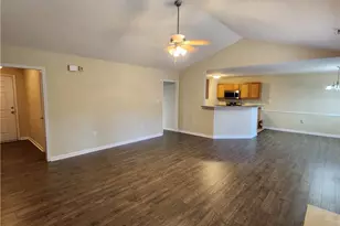 3347 Broomsgrove Dr, Fayetteville, NC 28306 - Photo 4