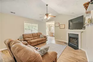 2048 Ivey Commons Rd, Fayetteville, NC 28306 - Photo 10