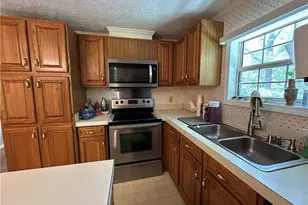 21621 Old Maxton Rd, Maxton, NC 28364 - Photo 20