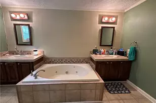21621 Old Maxton Rd, Maxton, NC 28364 - Photo 14