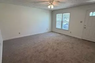 1406 E 11th St, Lumberton, NC 28358 - Photo 2