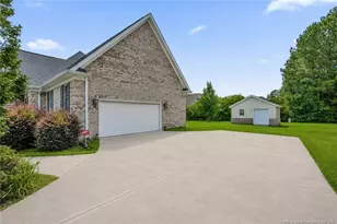 1309 Oakridge Blvd, Lumberton, NC 28358 - Photo 4