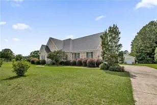 1309 Oakridge Blvd, Lumberton, NC 28358 - Photo 2