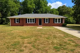 710 Tupelo Cir, Fayetteville, NC 28304 - Photo 1