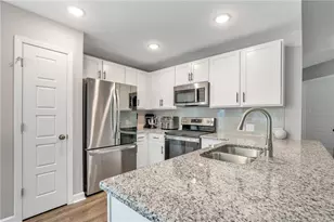 32 Finch Ln, Parkton, NC 28371 - Photo 6