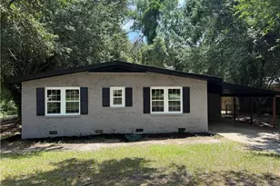 4805 Ellsworth Dr, Fayetteville, NC 28304 - Photo 1