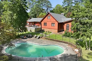 2107 Pinewood Terrace, Fayetteville, NC 28304 - Photo 2