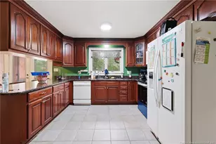 2107 Pinewood Terrace, Fayetteville, NC 28304 - Photo 10