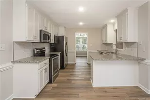 5039 Woodspring Dr, Hope Mills, NC 28348 - Photo 12