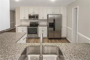 5039 Woodspring Dr, Hope Mills, NC 28348 - Photo 14