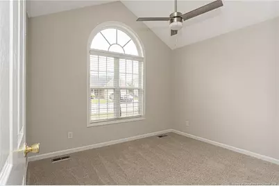 5039 Woodspring Drive, Hope Mills, NC 28348 - Photo 32