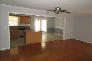 1421 Berkshire Rd, Fayetteville, NC 28304 - Photo 4