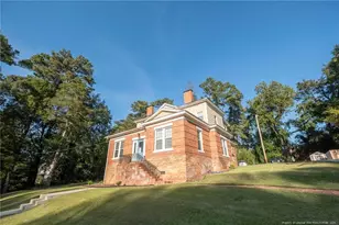 122 Hinsdale Ave, Fayetteville, NC 28305 - Photo 2