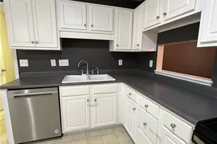 3679 Pioneer Dr, Hope Mills, NC 28348 - Photo 12