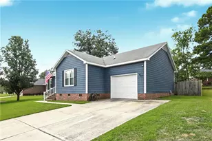 853 Santiato Dr, Fayetteville, NC 28314 - Photo 2