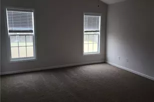 2513 Hunting Bow Dr, Hope Mills, NC 28348 - Photo 12