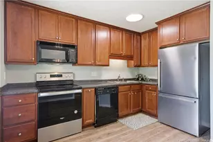 1936 Wordsworth Dr, Fayetteville, NC 28304 - Photo 4