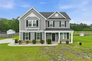 321 Gadson Dr, Hope Mills, NC 28348 - Photo 1