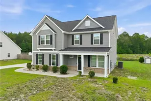 321 Gadson Dr, Hope Mills, NC 28348 - Photo 2
