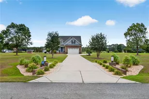 364 Fox Hills Ln, Stedman, NC 28391 - Photo 2